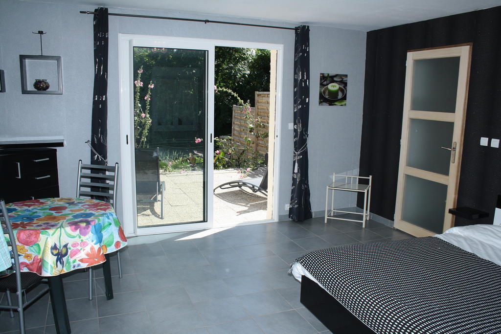 Le Vrai Paradis Bed & Breakfast Estreboeuf Ruang foto